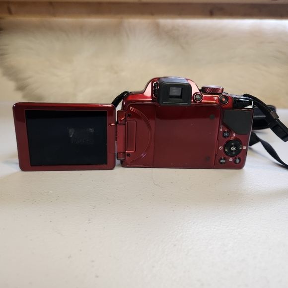 Nikon Coolpix P520 Red Digital Camera 18.1 Megapixels 42x Zoom READ DESCRIPTION - Picture 3 of 8
